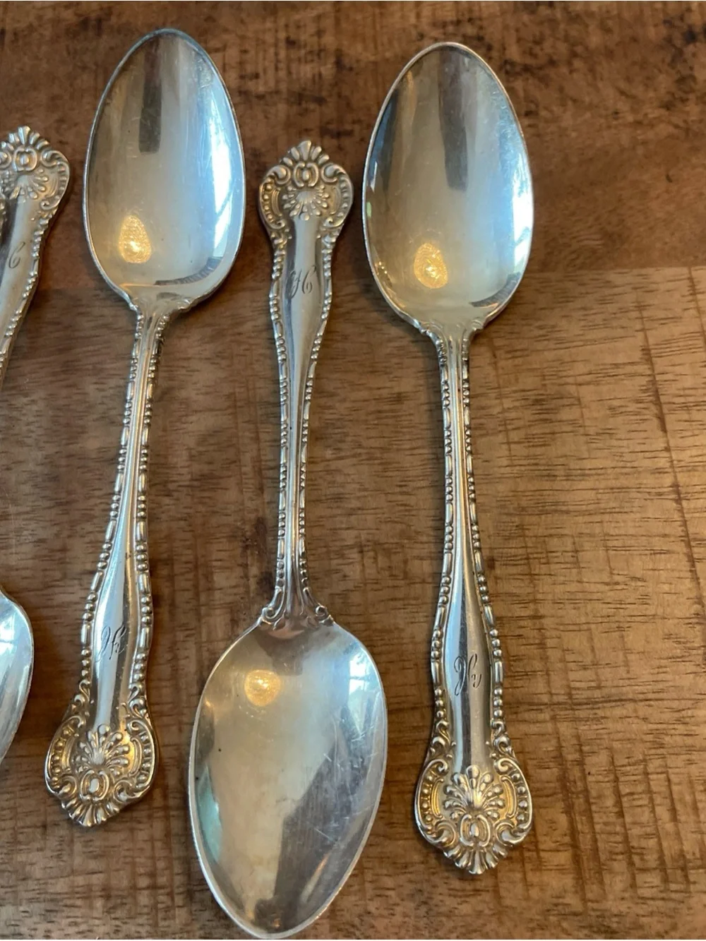 WM Rogers Bead Scroll And Fan Ornate Spoons
